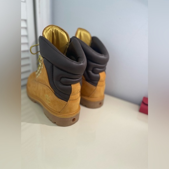 Timberland boots in Size  9.5 US Premium Boots for Men - Wheat - Picture 5 of 6